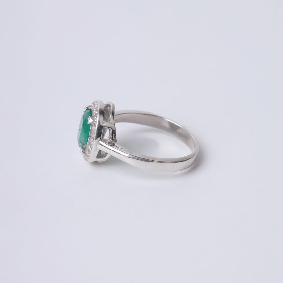 Panjshiry Emerald Ring in 925 Silver with Quartz Accents