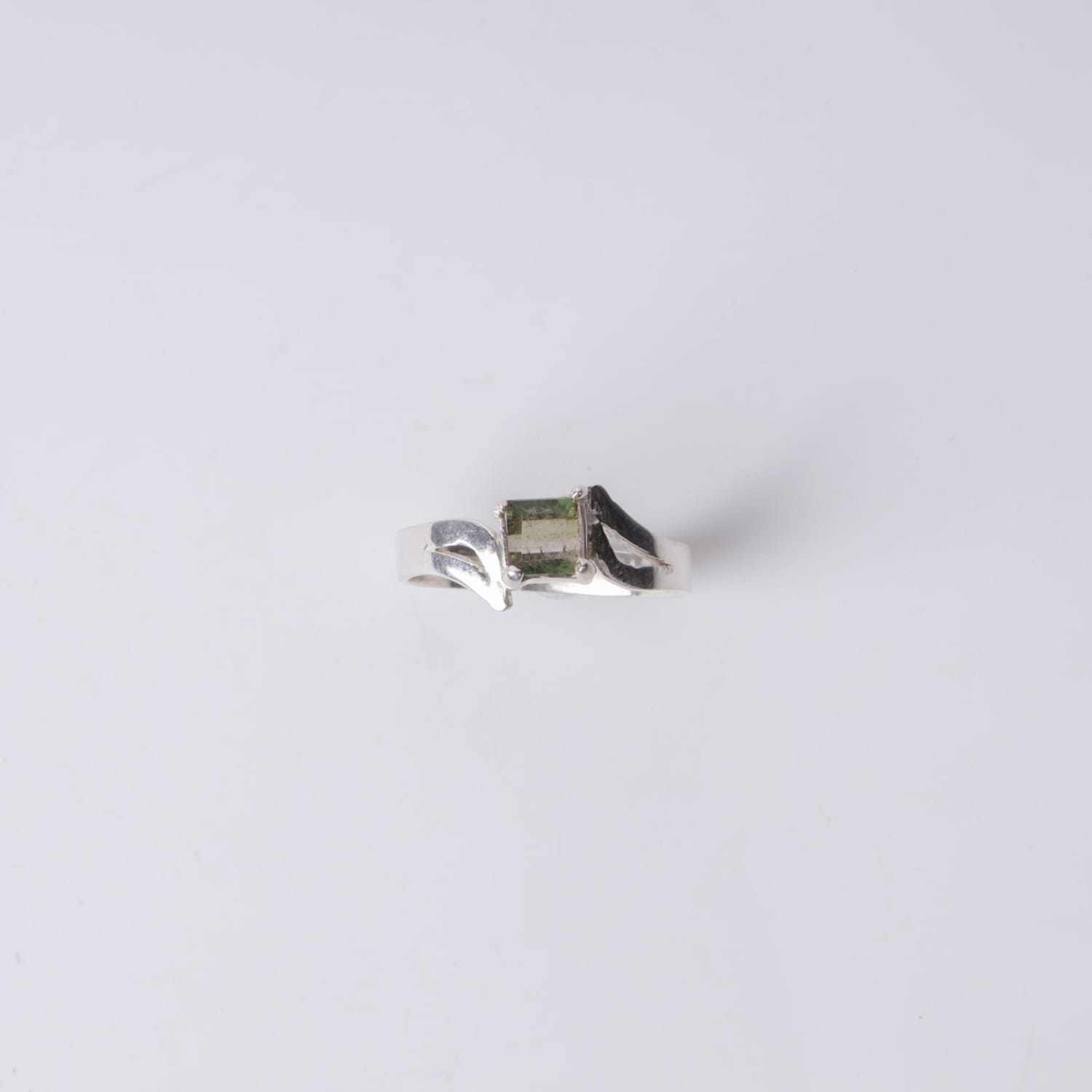Noorstani Tourmaline Silver Ring (4ct)