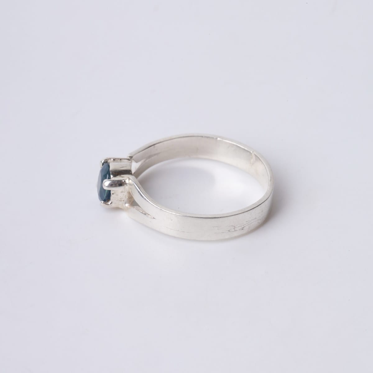 Noorstani Silver Gemstone Ring