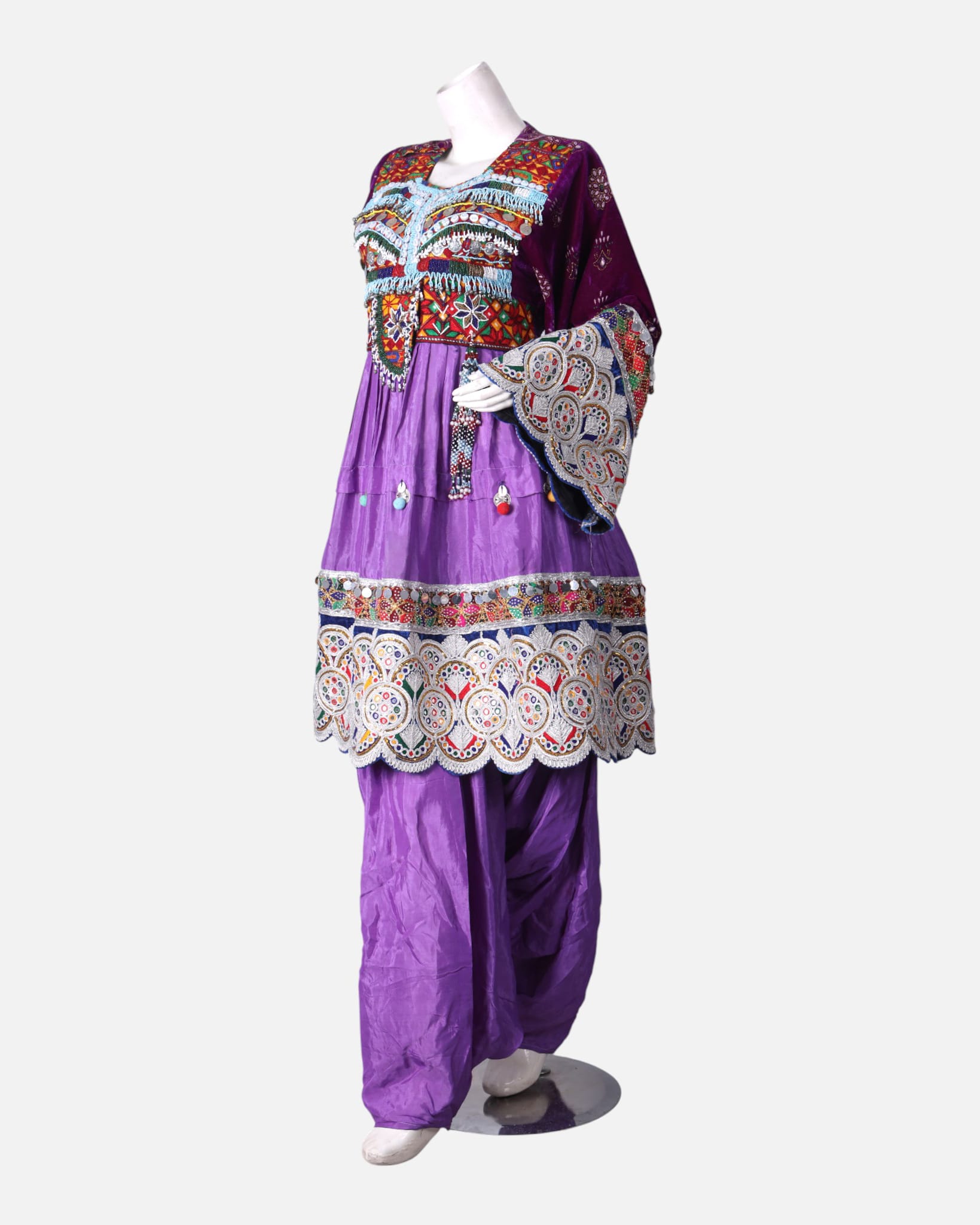 Afghan Women’s Traditional Embroidered Dress – Henna & Wedding Wear