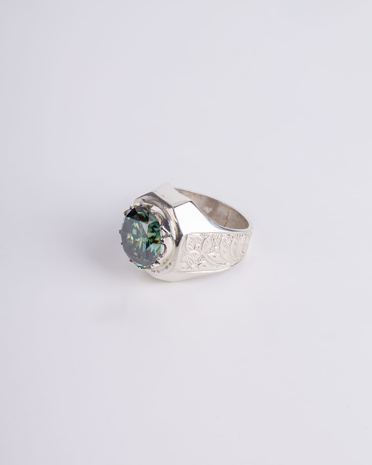 Men’s Diamond Moissanite Ring