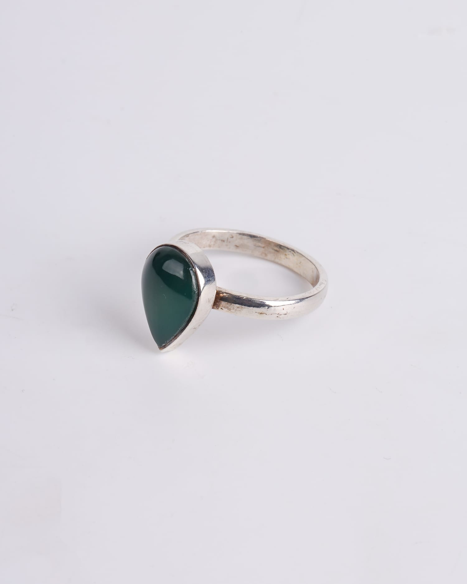 Elegant Green Agate Drop Ring