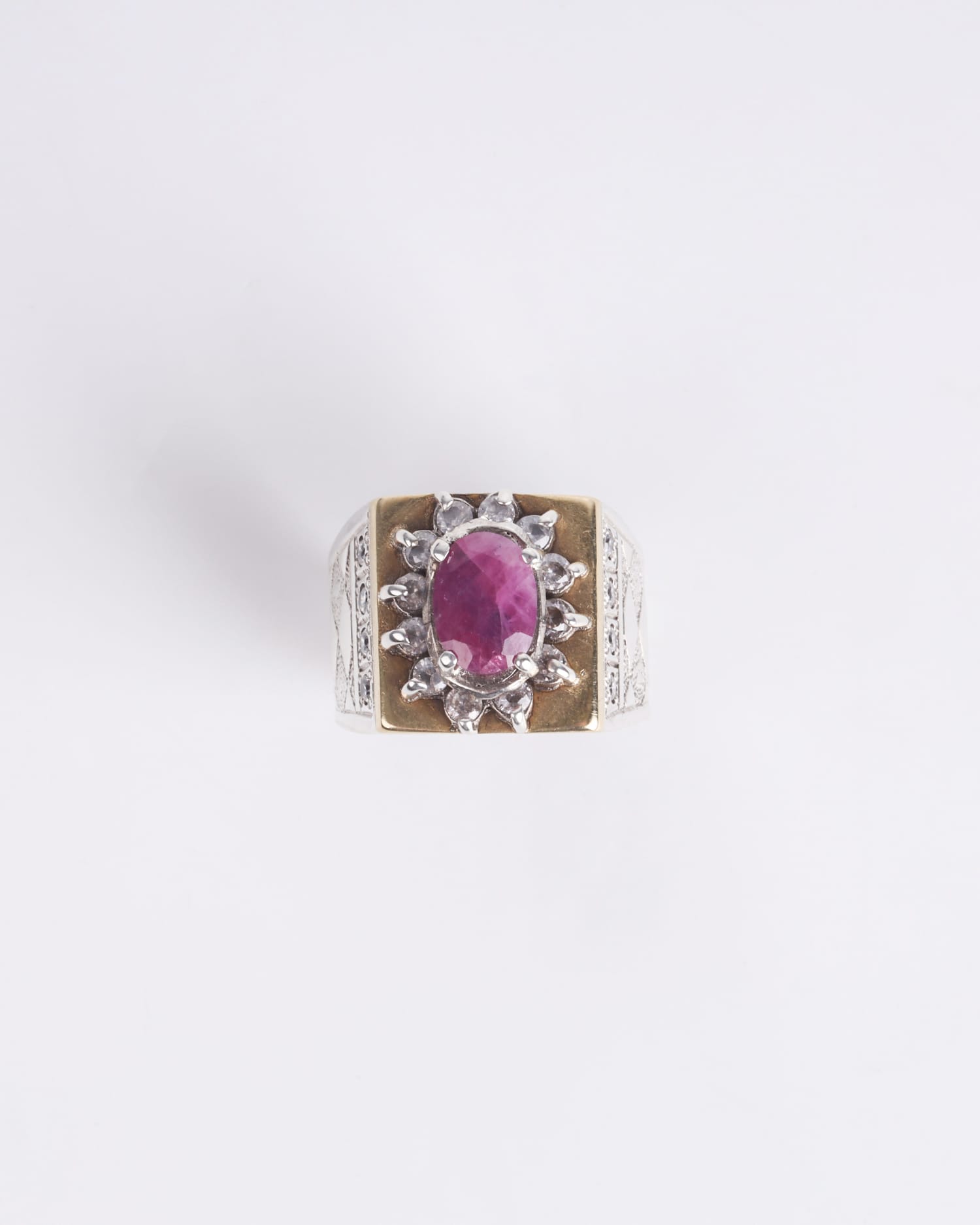 Men’s Ring with Yakut Jagdalk Ruby