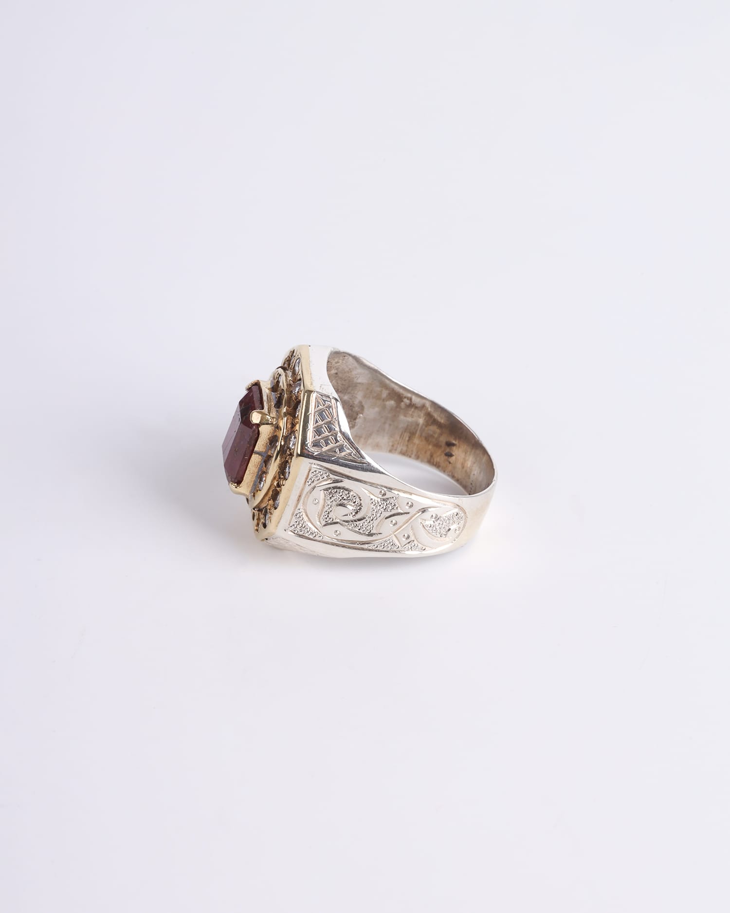 Men's Yakut Jagdalak Ring