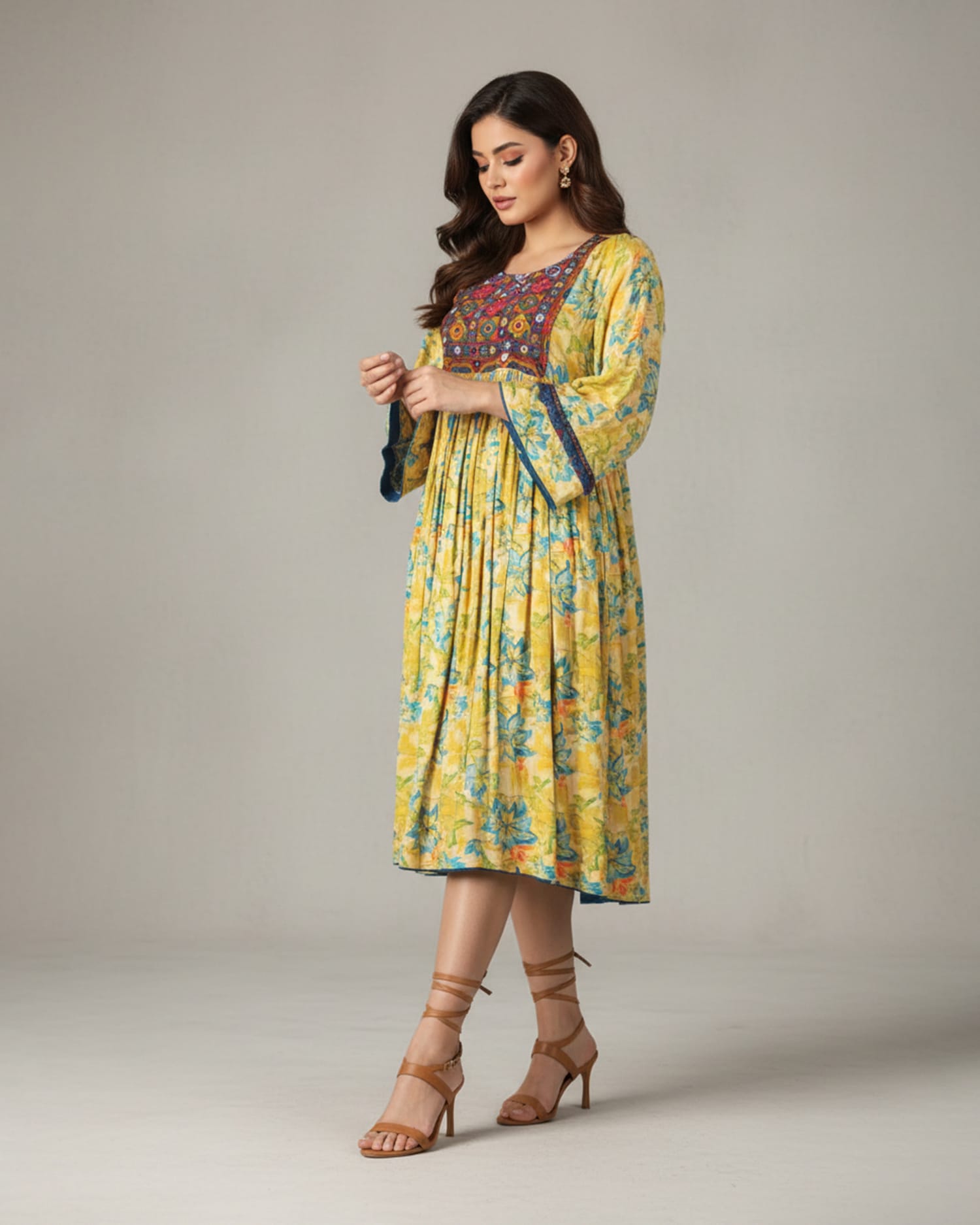 Elegant Cotton Dress with Embroidery