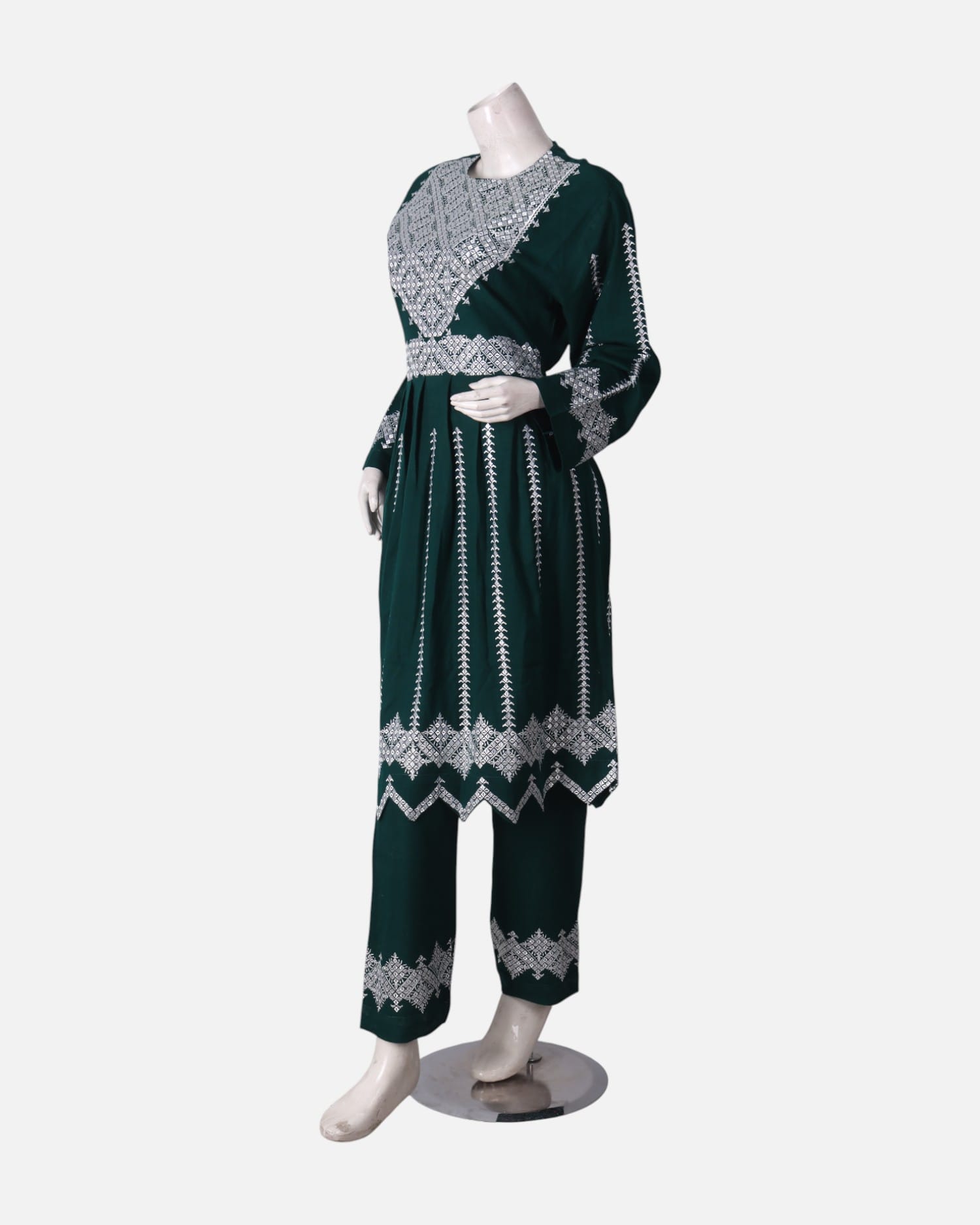 Hazargi Traditional Outfit – Dark Green Embroidered Afghan Dress with Shawl