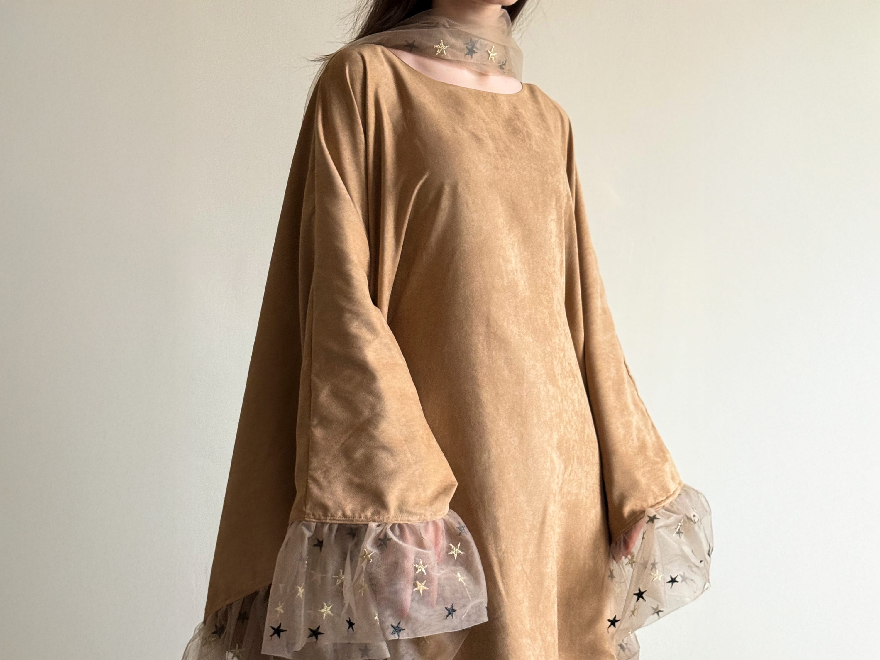 The Celestial Cuffs Abaya Set (Dark Beige)