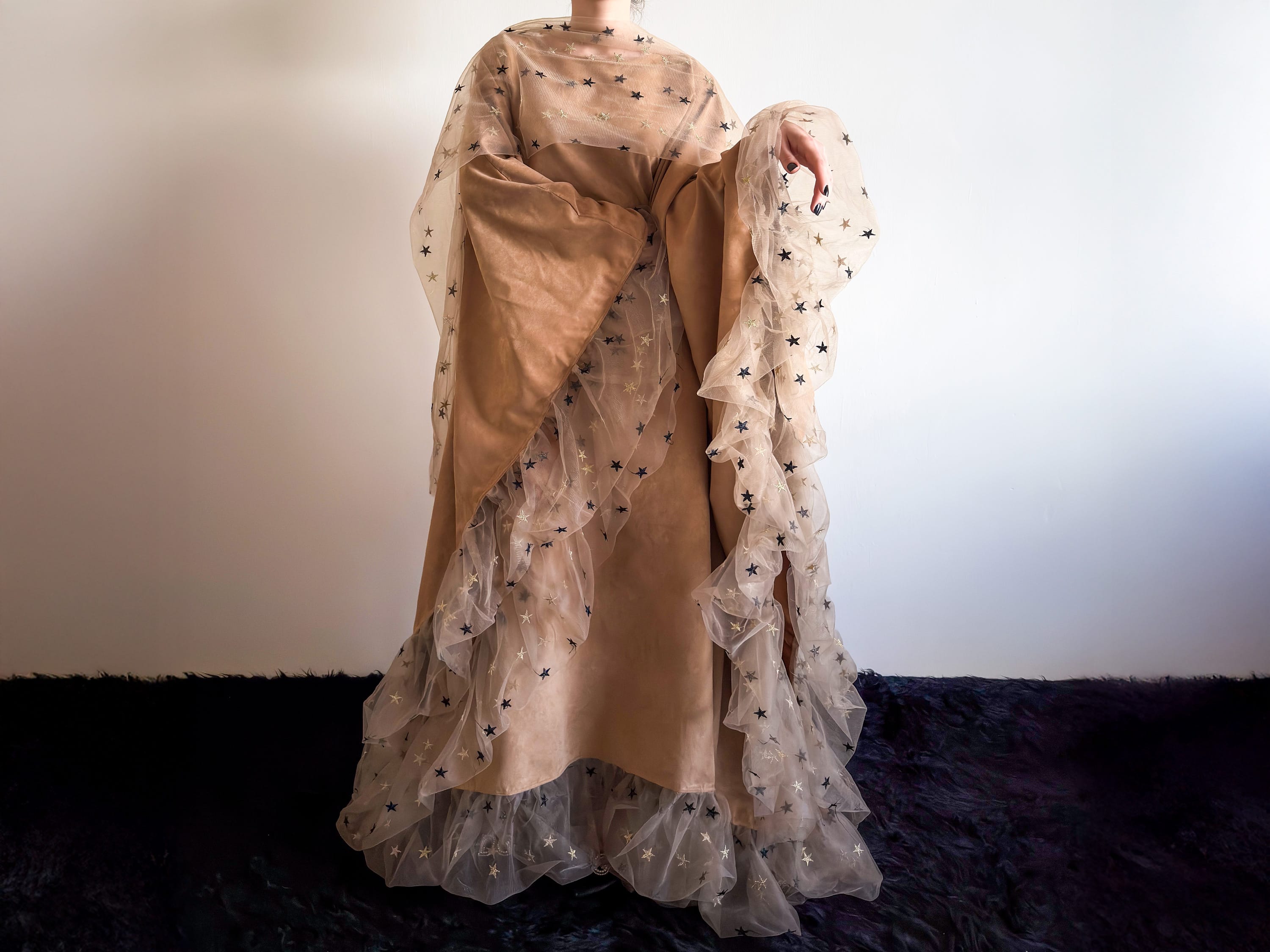 The Celestial Cuffs Abaya Set (Dark Beige)