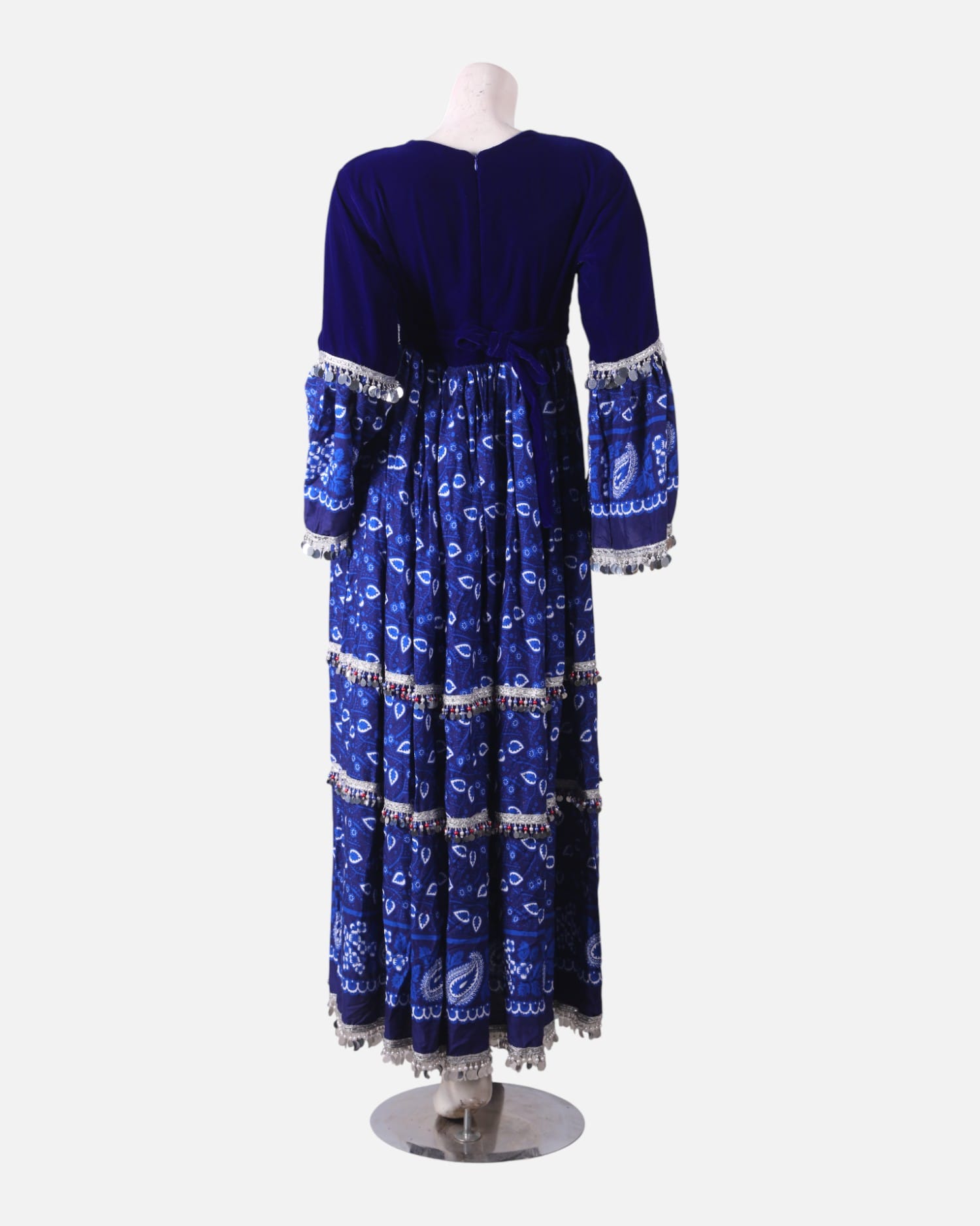 Blue & White Handwoven Wedding Dress – Traditional Embroidered Bridal Wear