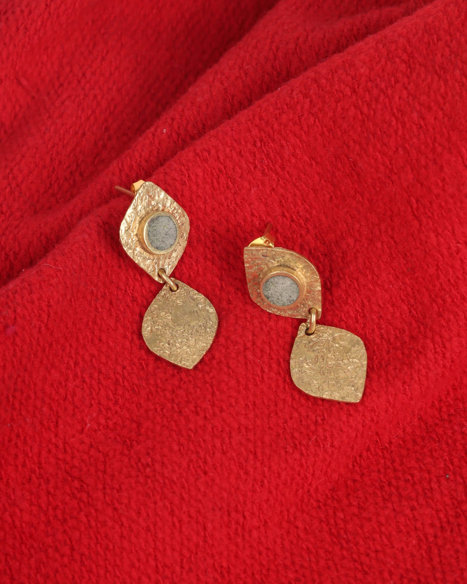 Turquoise Earrings – Unique Gold Plated Deer Eye Design
