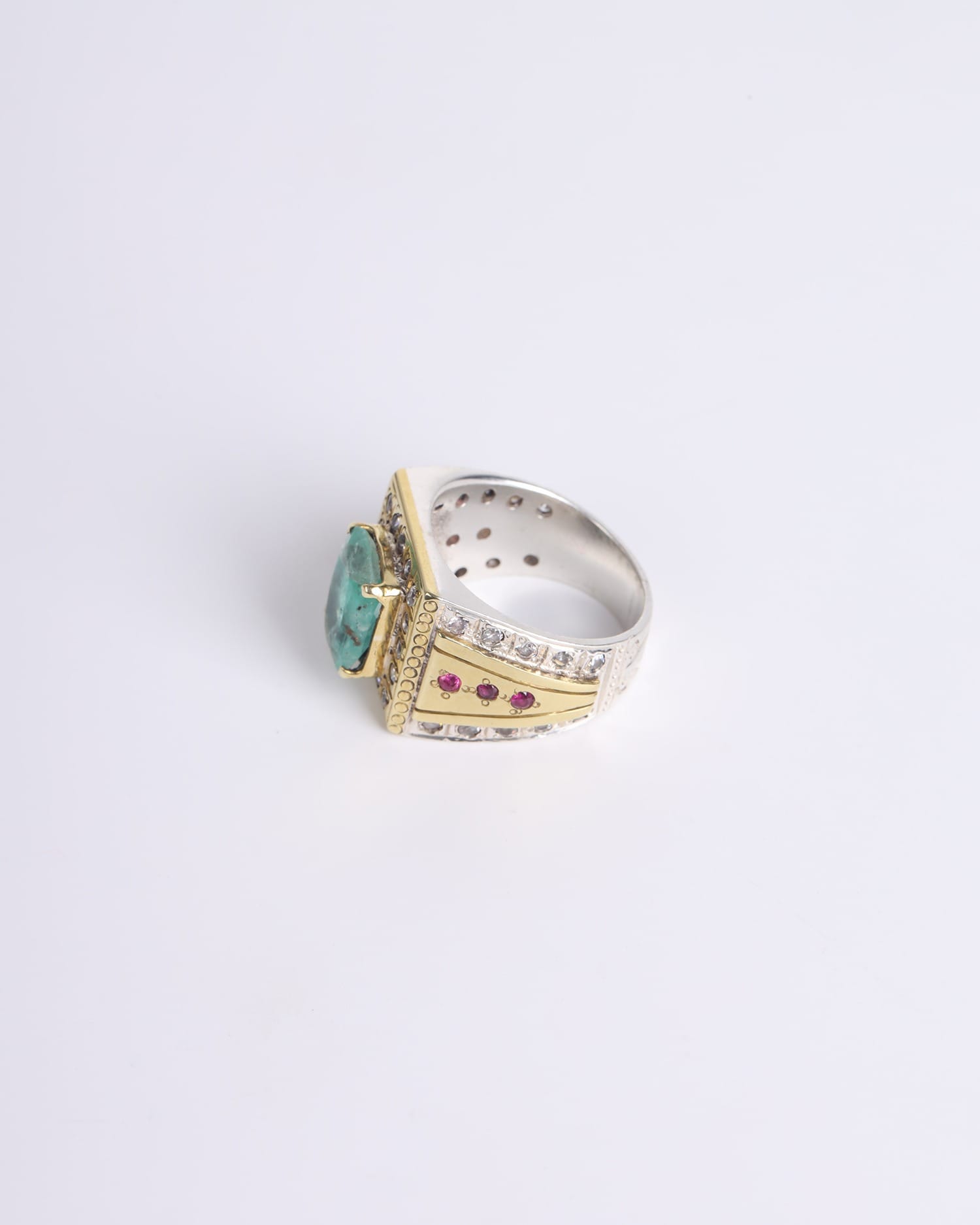 Full Stone Ring with Nuristan Emerald – 925 Sterling Silver