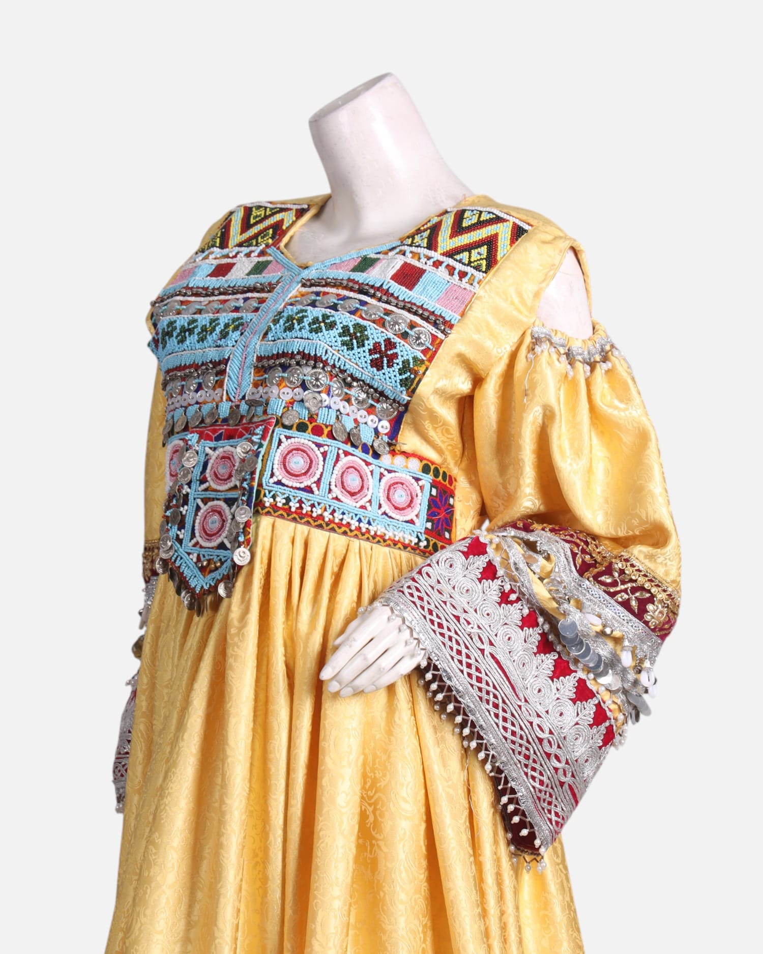 Luxury Yellow Dress – Hand-Embroidered for Weddings & Cultural Events