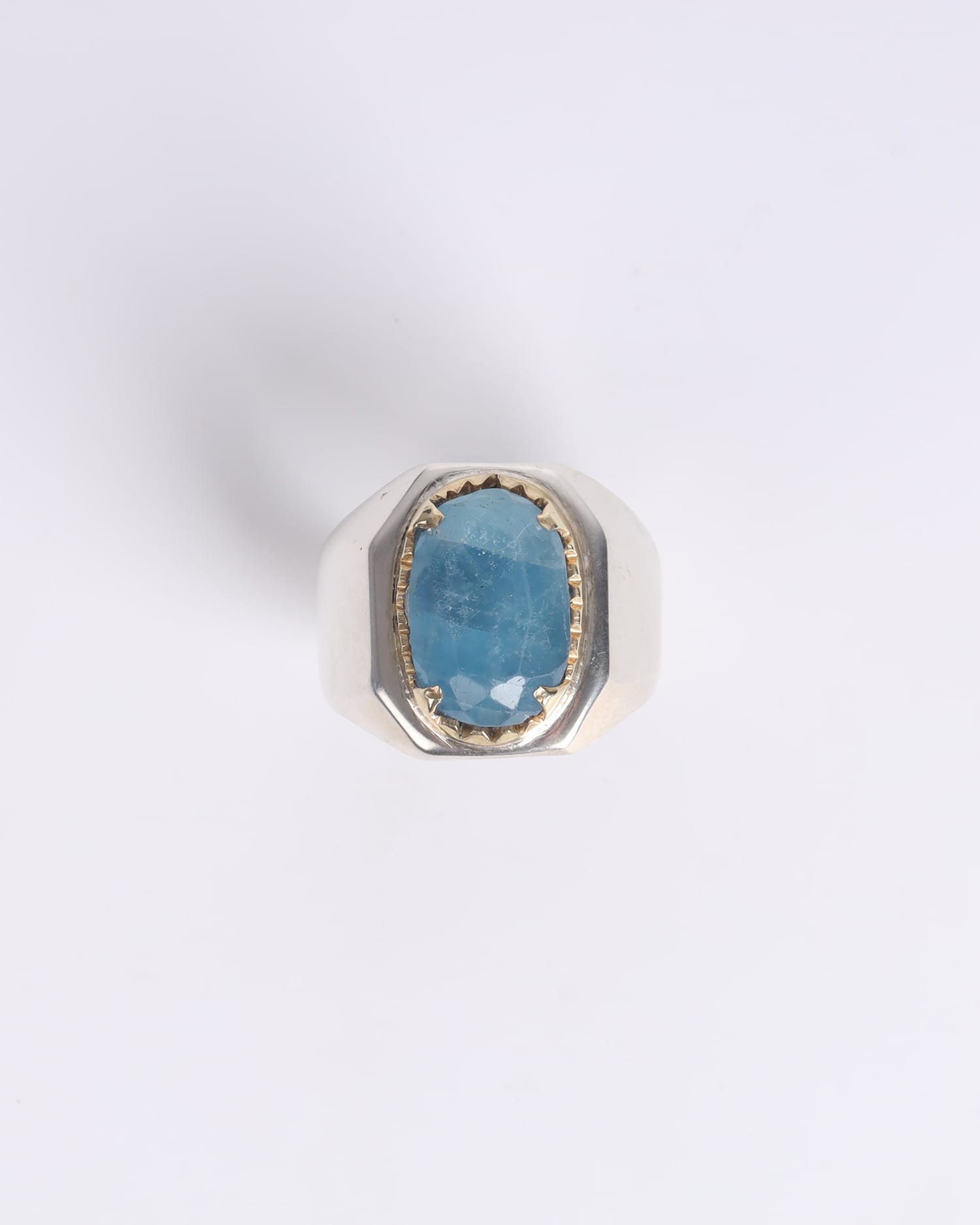 Silver Ring with 9.75ct Aquamarine Gemstone