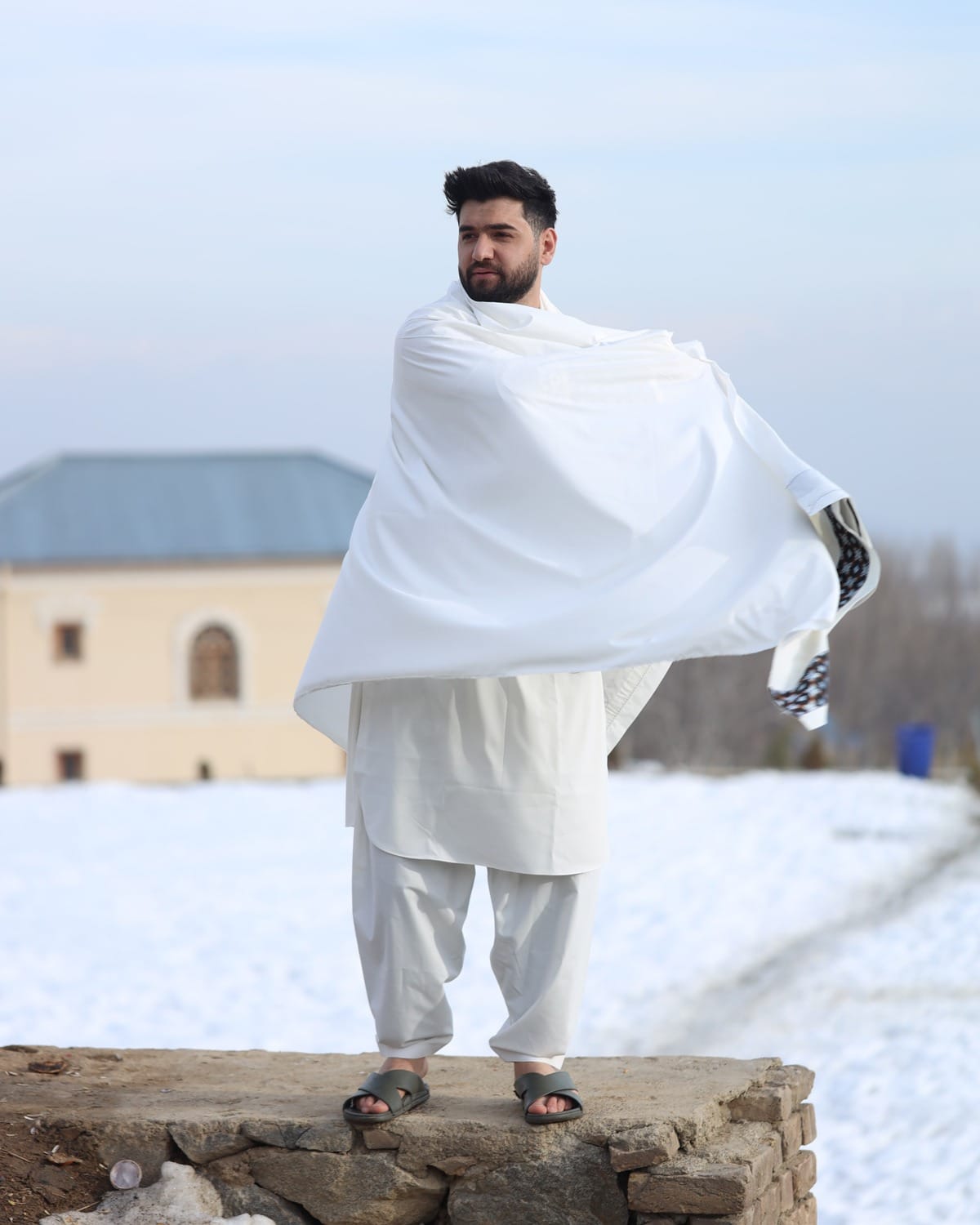 Clothes for Men Afghan White Shalwar Kameez with Shawl