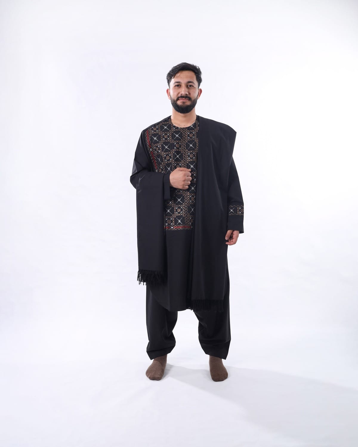 Men’s Shalwar Kameez with Shawl – Black with Intricate Embroidery