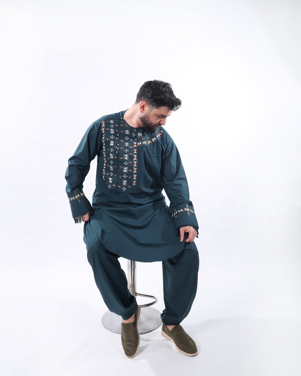 Afghan Perahan Tunban for Men – Traditional Yakhun Embroidery for Eid Aseel