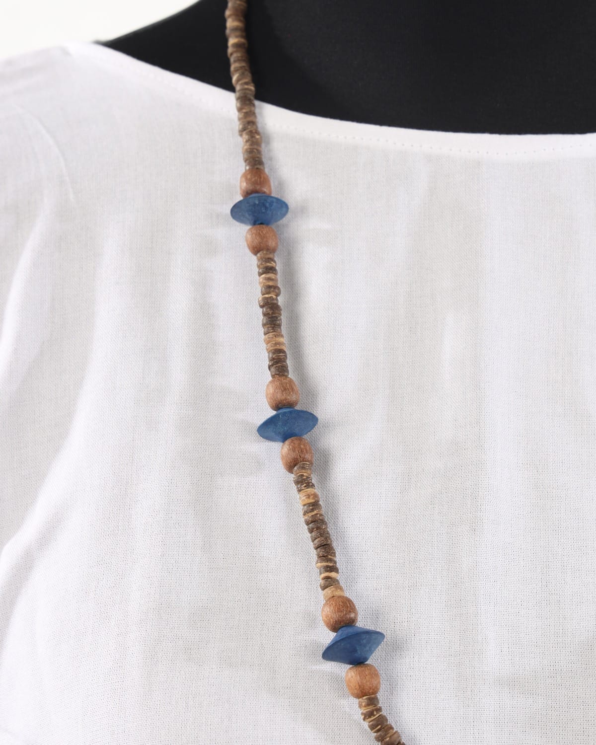 Handcrafted Wooden Necklace with Blue Accent Beads – Natural Style Jewelry