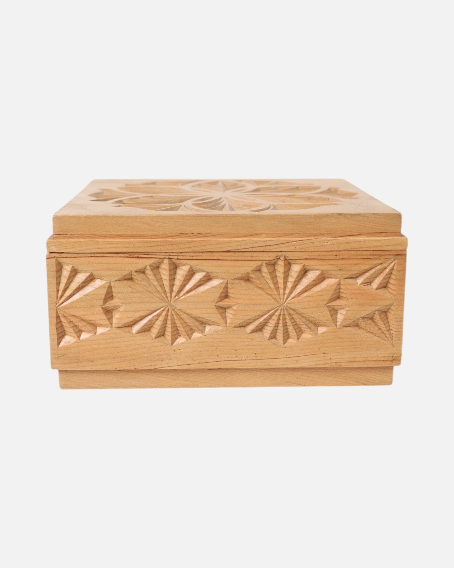 Jewelry Gift Box – Handcrafted Wooden Box with Intricate Carving