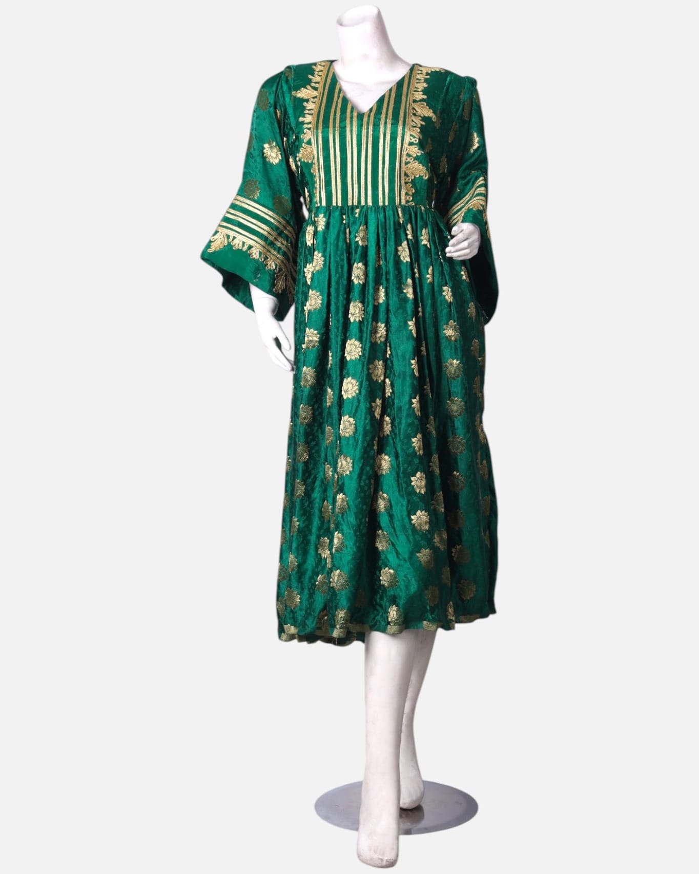 emerald green tutu dress Emerald Green Embellished Cape Gown