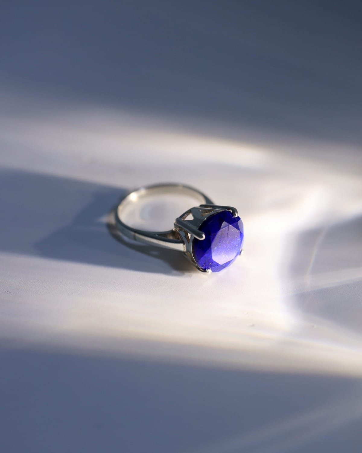 Blue Lapis Lazuli Ring in Silver – Elegant Deep Blue Design