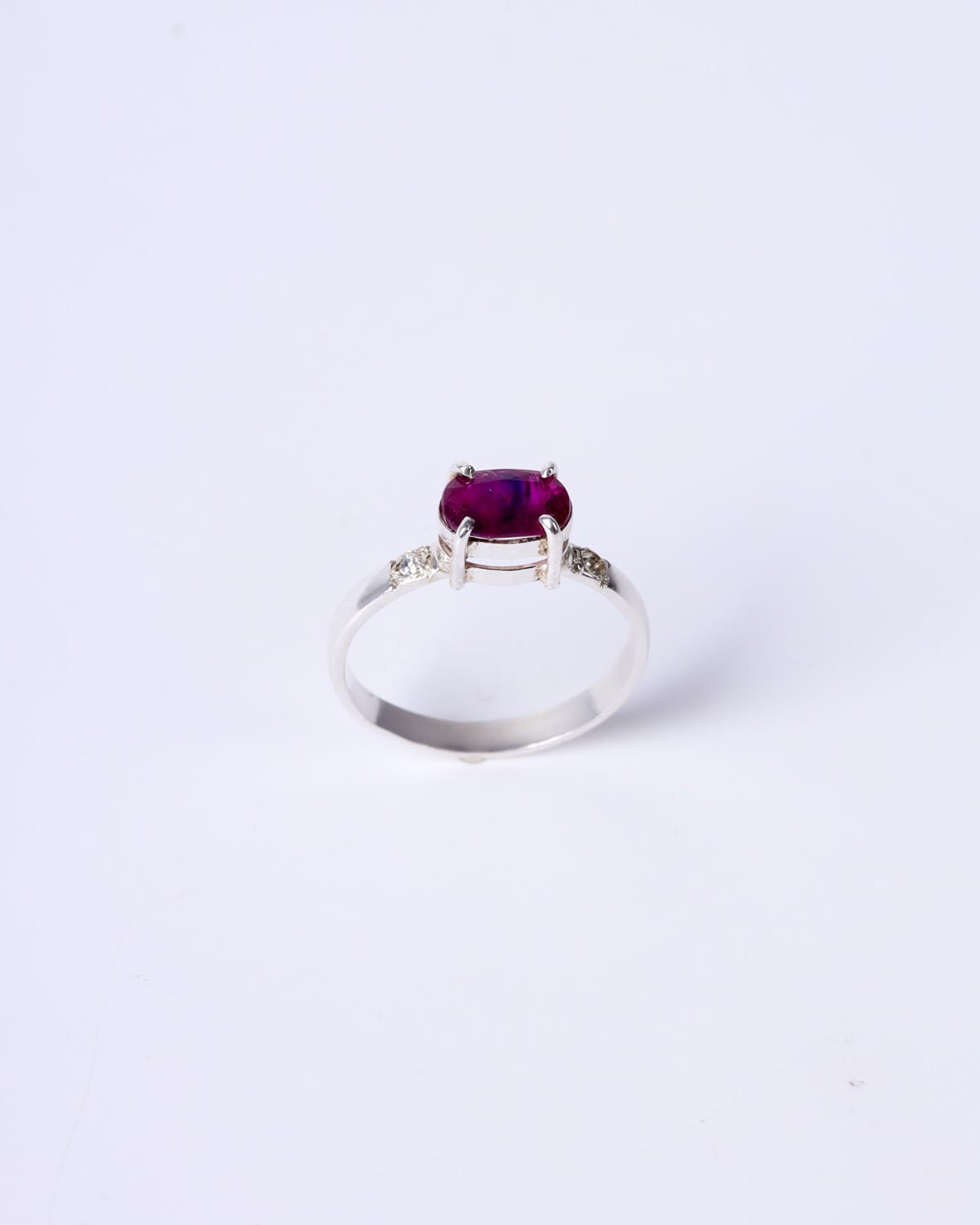 Ruby Ring in Silver – Elegant Red Design with Natural Ruby