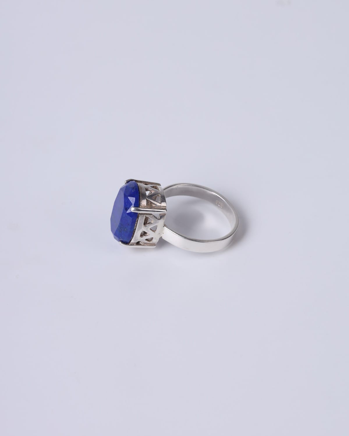 Natural Blue Lapis Lazuli Ring in Silver