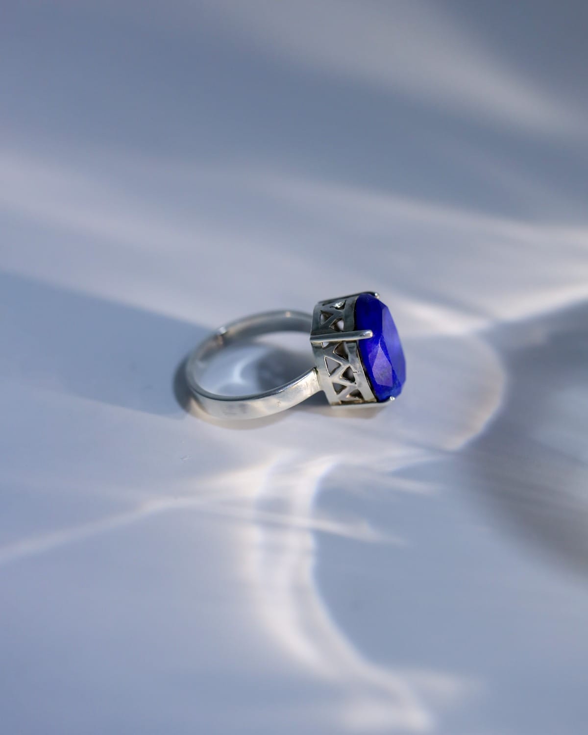 Natural Blue Lapis Lazuli Ring in Silver