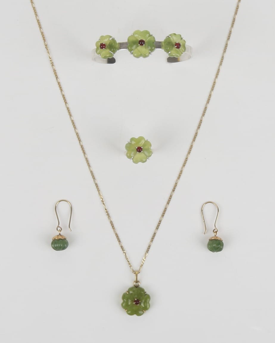 Flower Jewelry Set – Necklace, Ring, Bracelet, Earrings with Shah Maqsood Stone