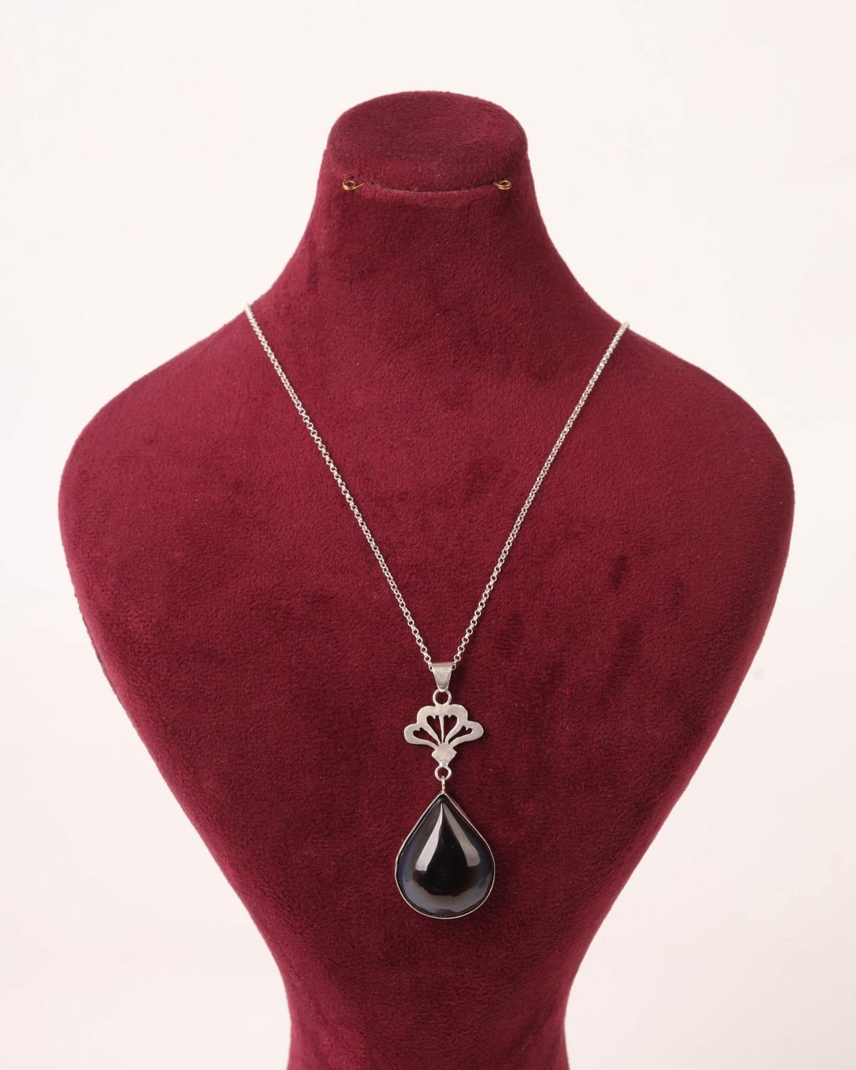 Black Agate Teardrop Set – 925 Silver Necklace & Earrings