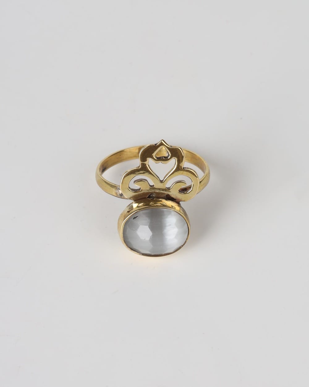 Cat’s Eye Stone Ring – Bronze Filigree Design