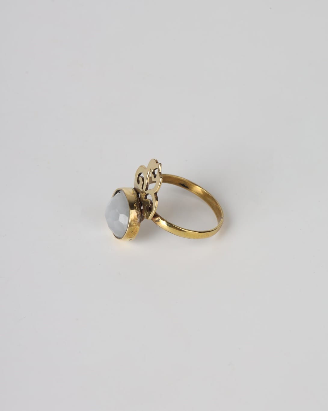 Cat’s Eye Stone Ring – Bronze Filigree Design