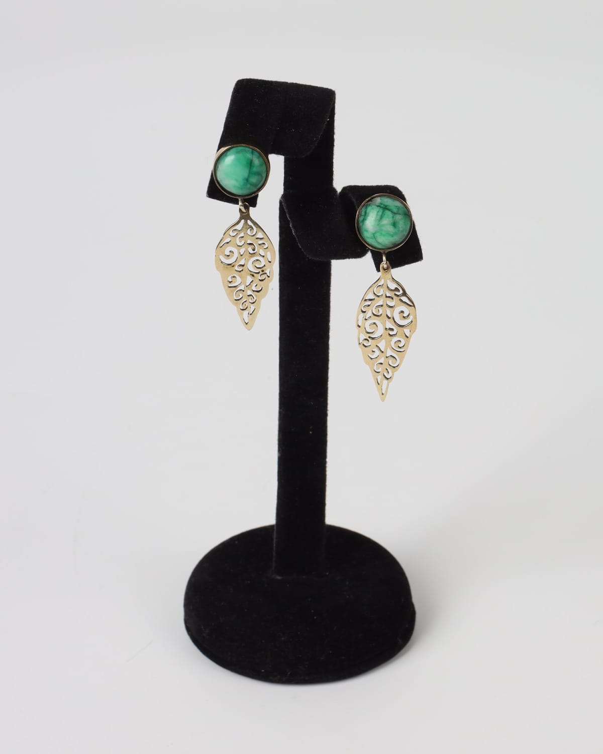 Malachite Leaf Drop Earrings – Bronze Filigree Design
