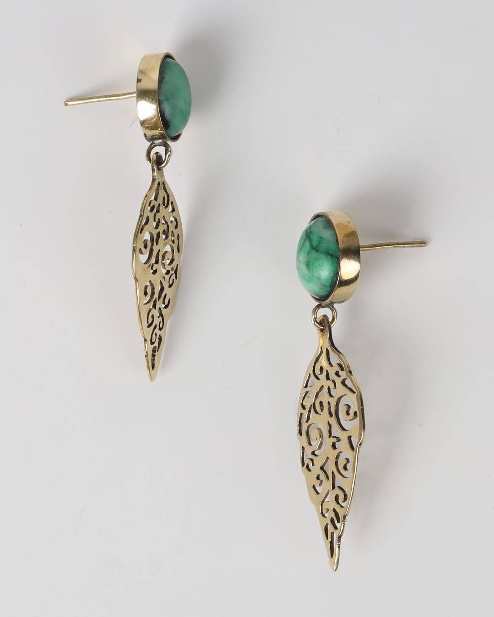 Malachite Leaf Drop Earrings – Bronze Filigree Design