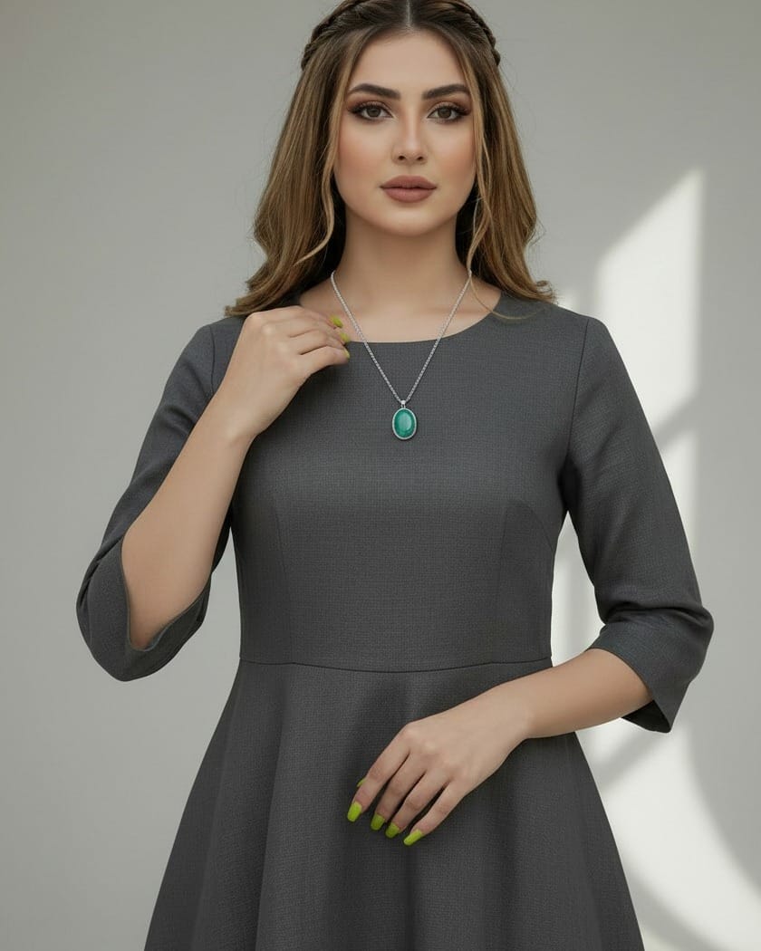 Green Agate Pendant Necklace – 925 Silver Minimalist Design