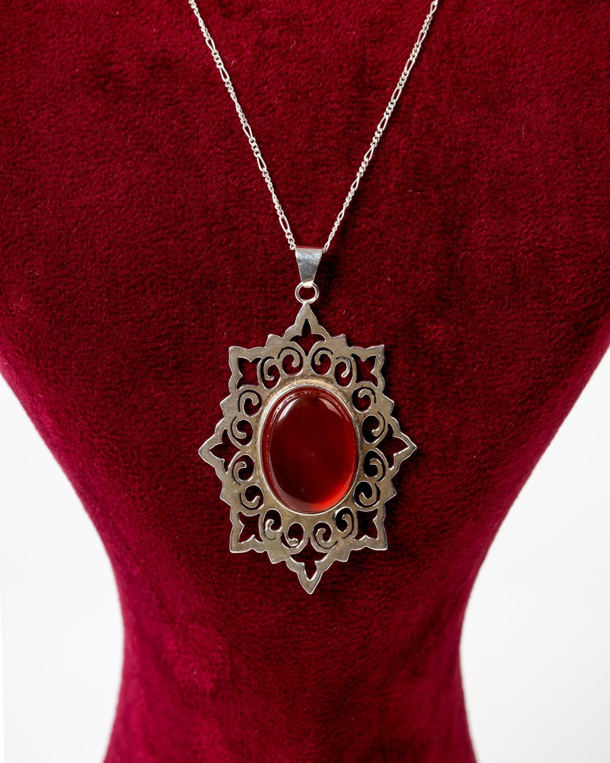 Red Agate Necklace – 925 Sterling Silver Pendant with Oval Gemstone