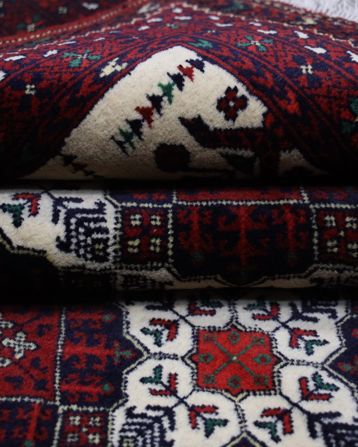 Handmade Yousifi Design Wool Carpet – Red & White