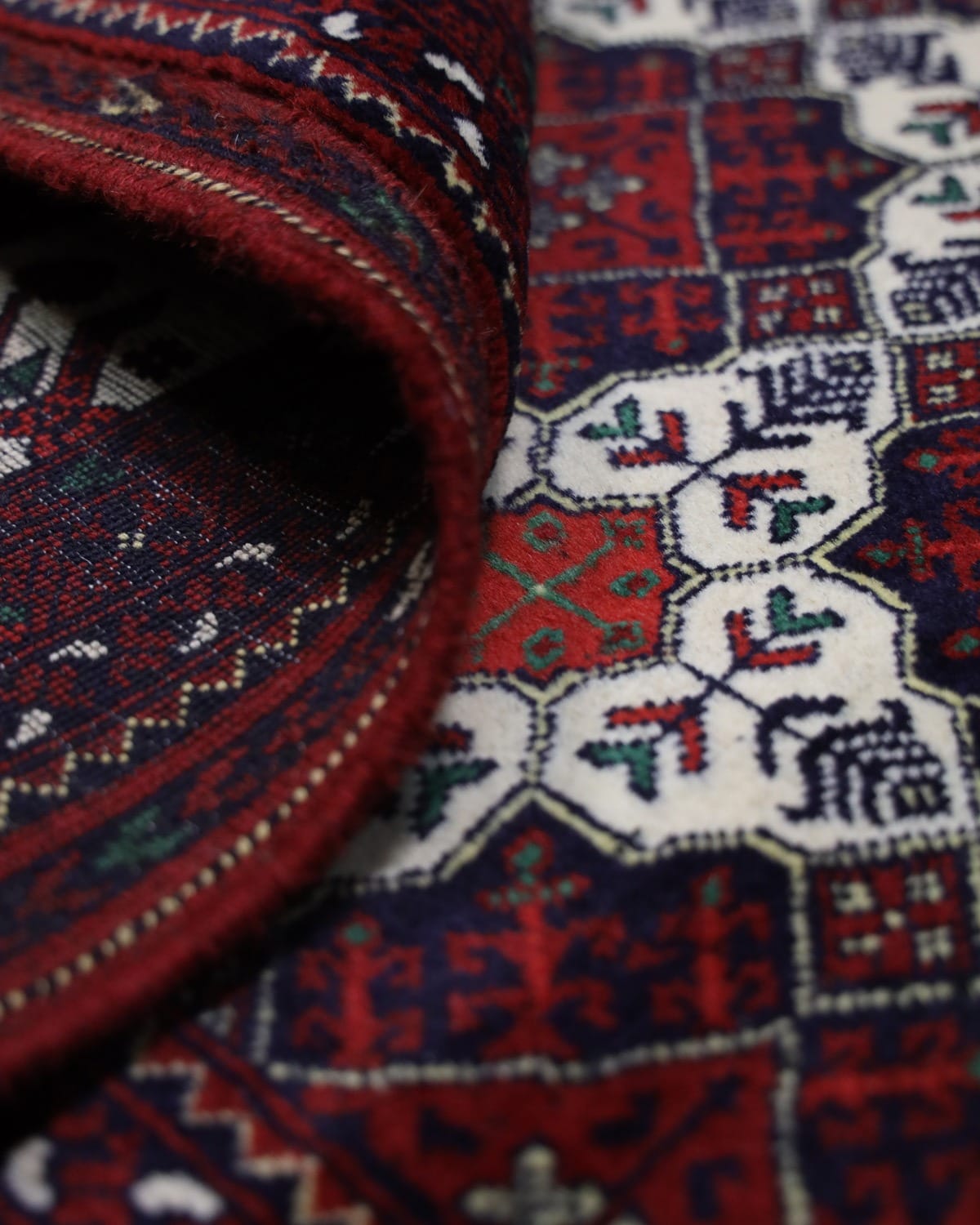 Handmade Yousifi Design Wool Carpet – Red & White