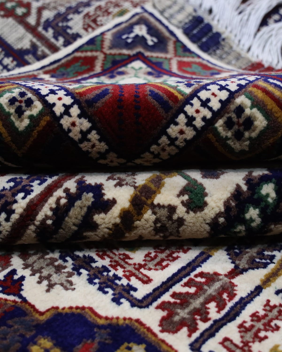 Handmade Wheat Design Carpet – Red, Blue & White