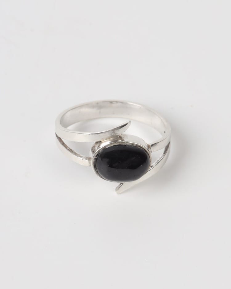 Black  Agate Silver Ring – Elegant Women's Jewelry