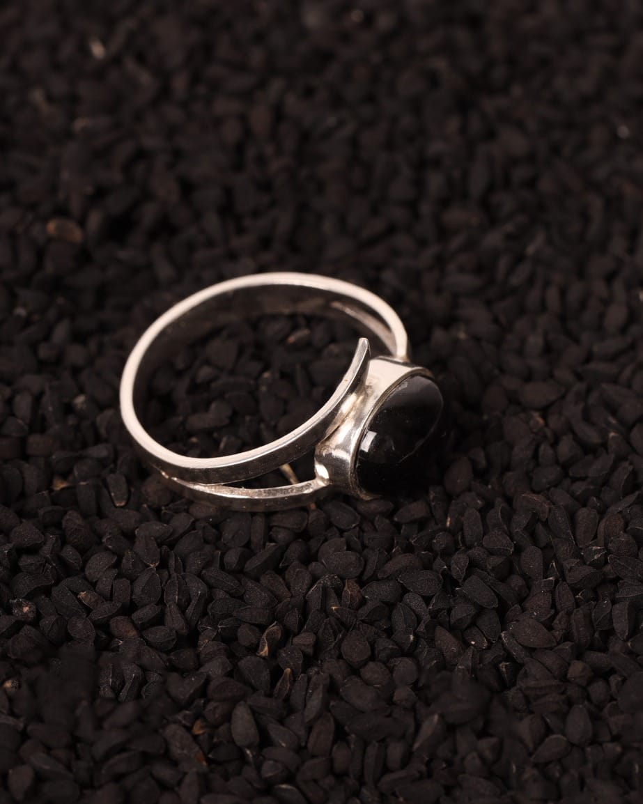 Black  Agate Silver Ring – Elegant Women's Jewelry
