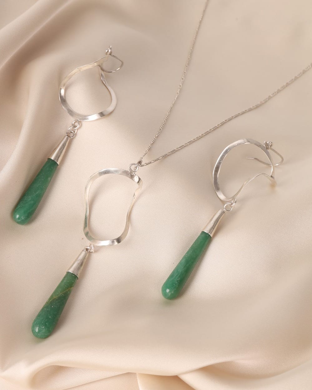 Twisted Jasper Silver Earrings & Necklace Set
