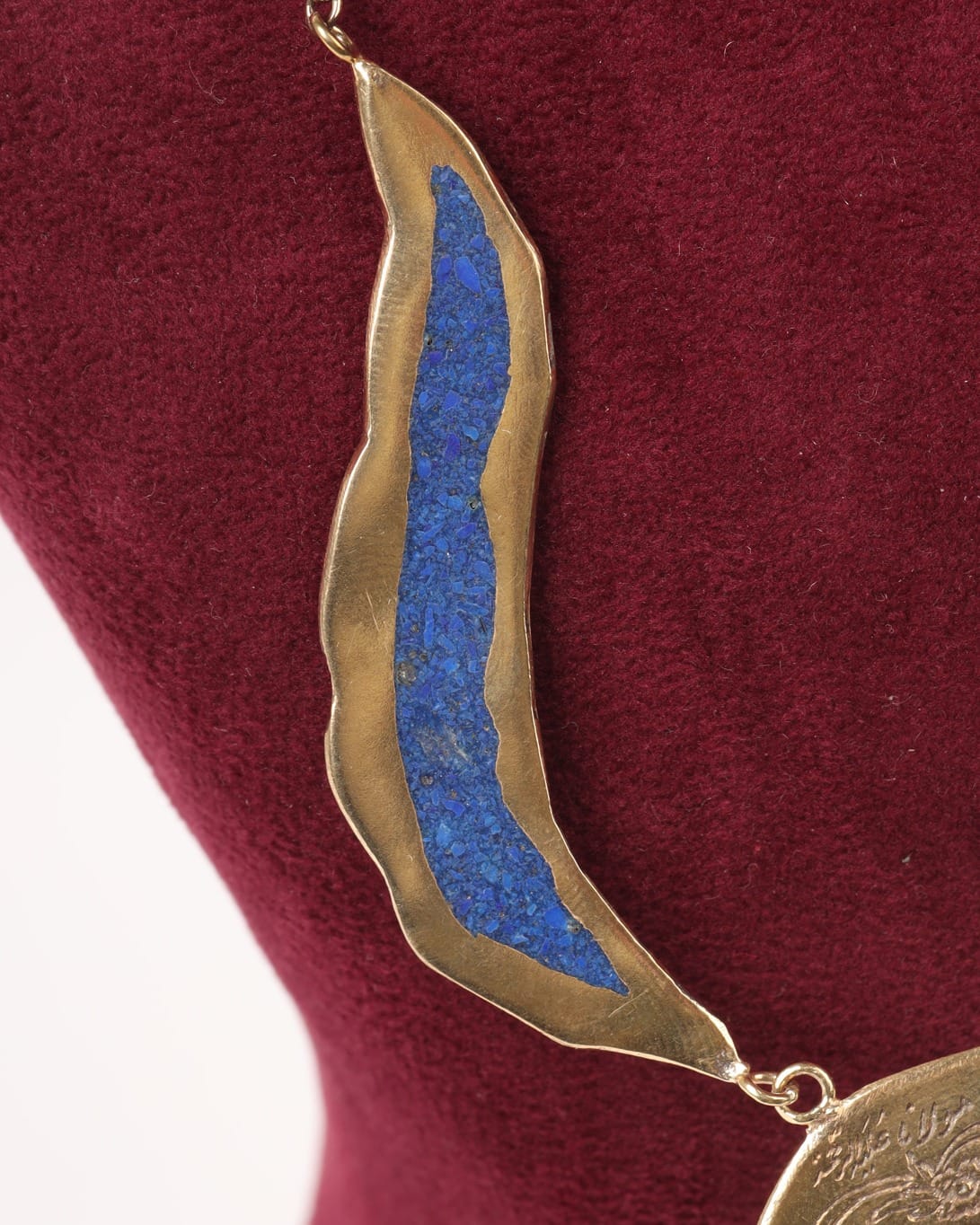 Molana Poetry Lapis Necklace – Leaf Design