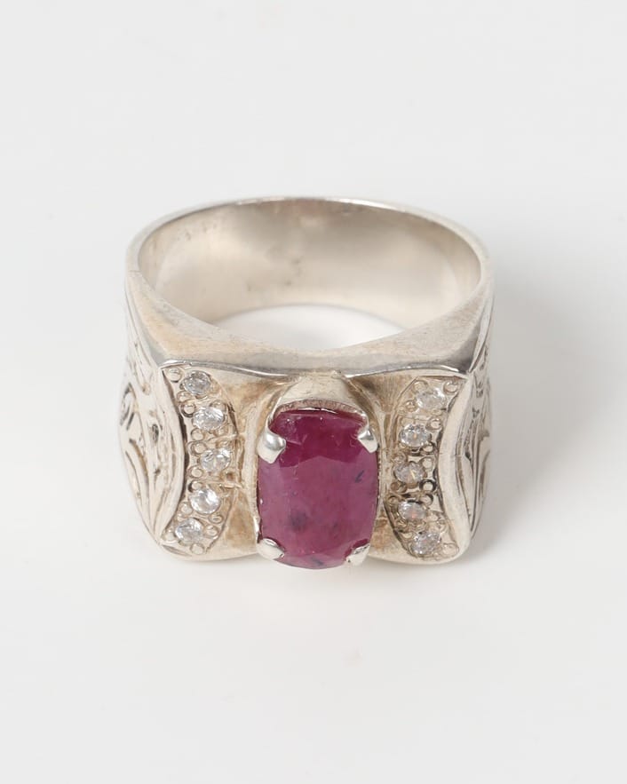 Nareen Men’s Ruby Silver Ring