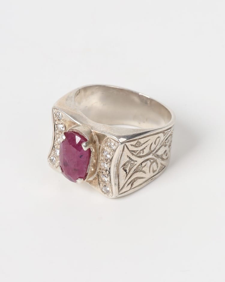 Nareen Men’s Ruby Silver Ring