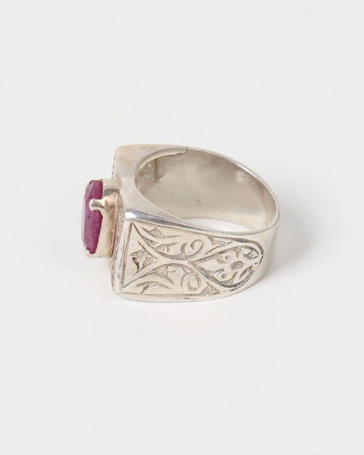 Nareen Men’s Ruby Silver Ring