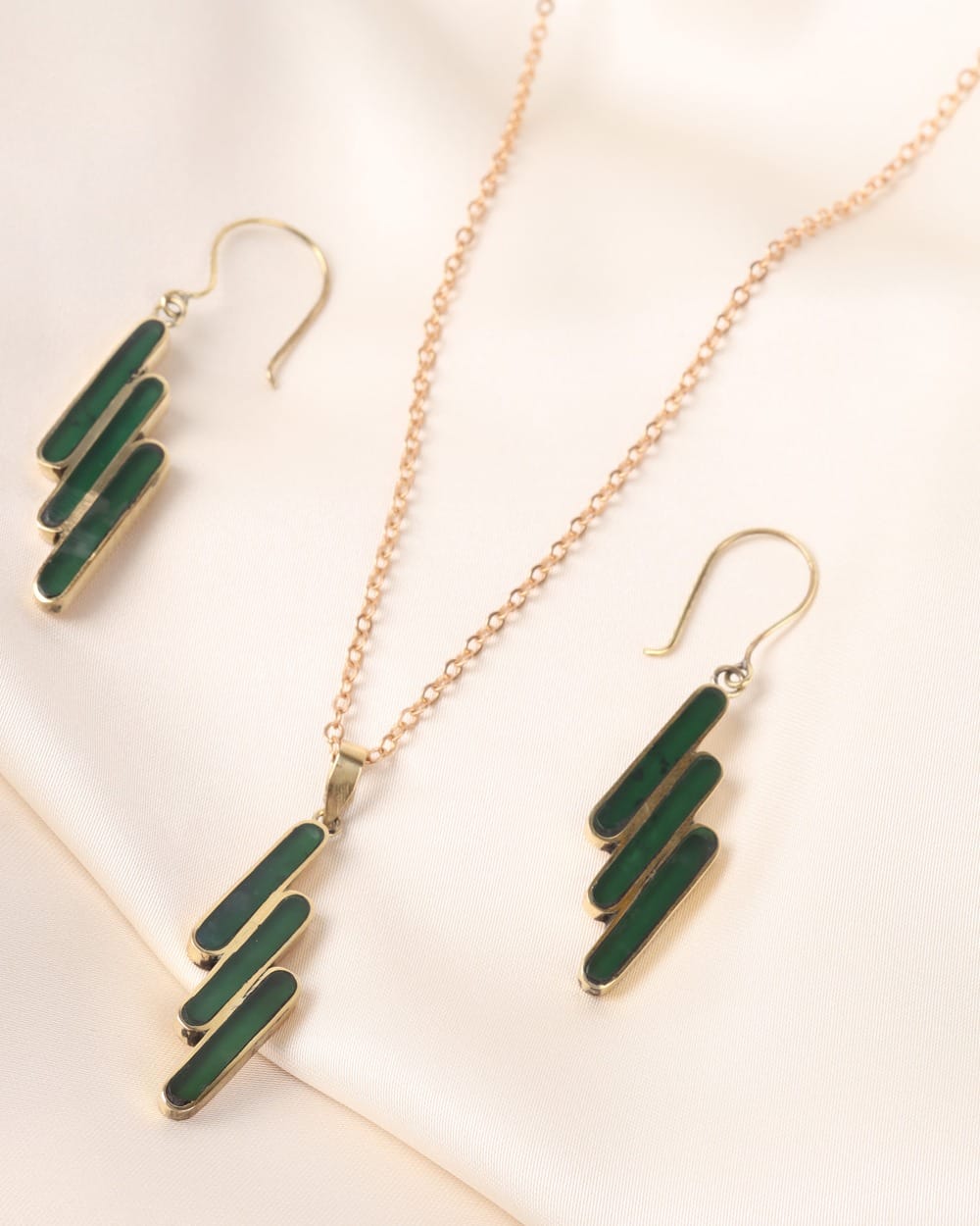 Green Agate Necklace & Earrings Set