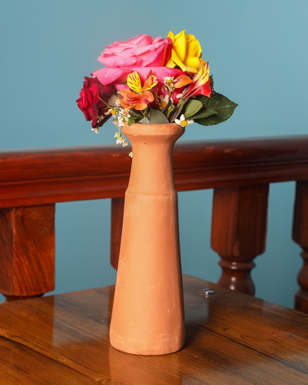 Terracotta Flower Vase – Natural Clay Finish