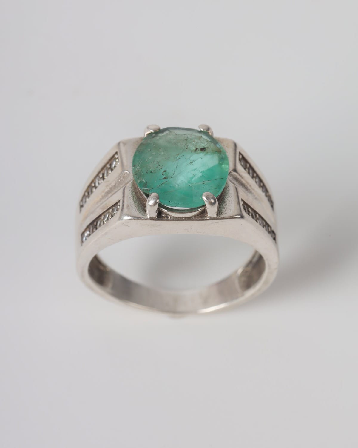 Men’s Emerald Silver Ring