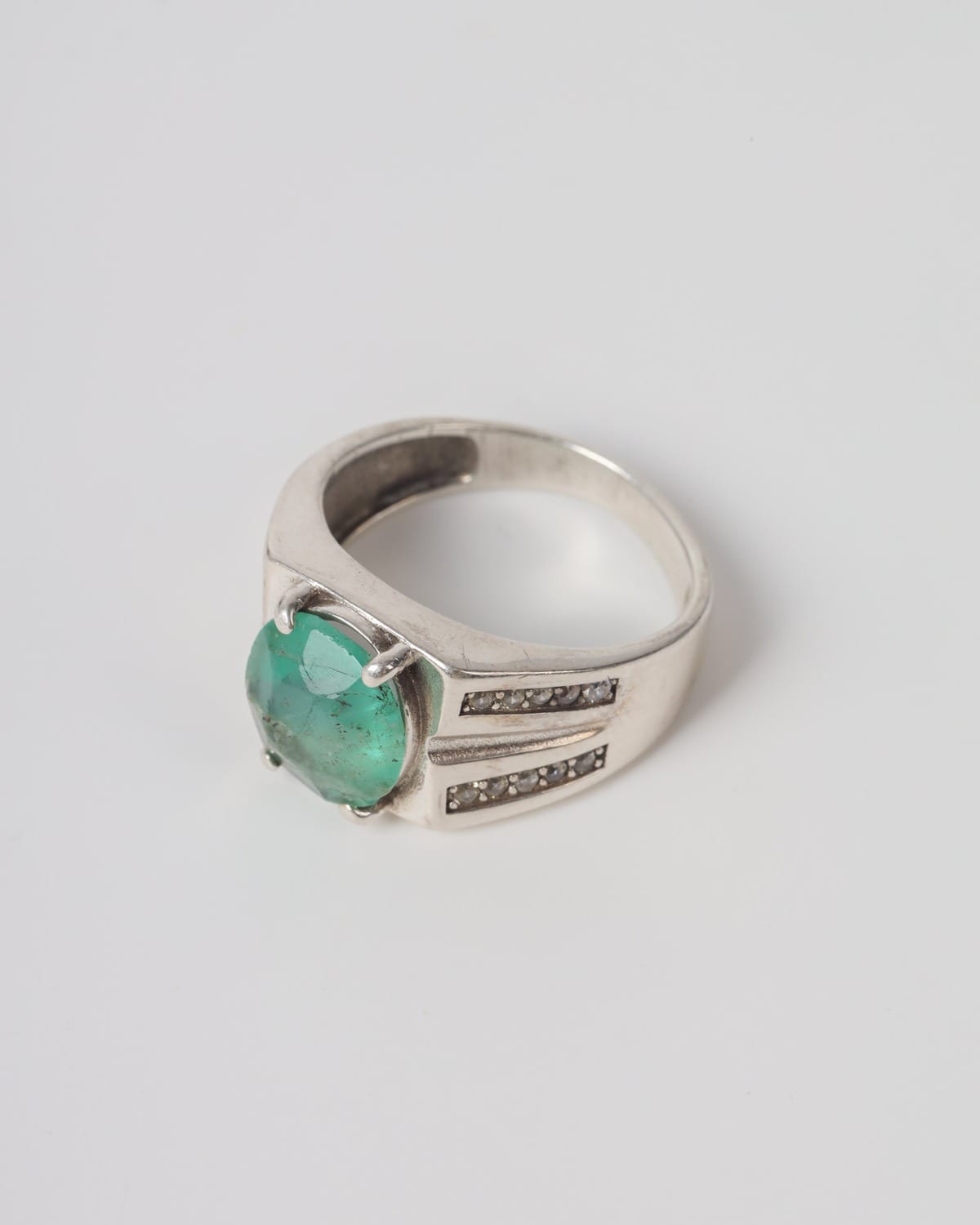 Men’s Emerald Silver Ring