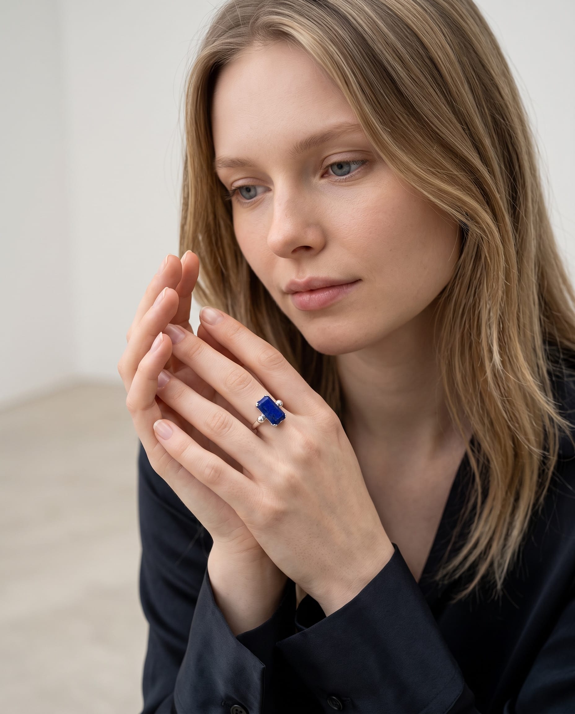 Women’s Lapis Lazuli & Silver Ring Fine Jewelry Blue Gemstone